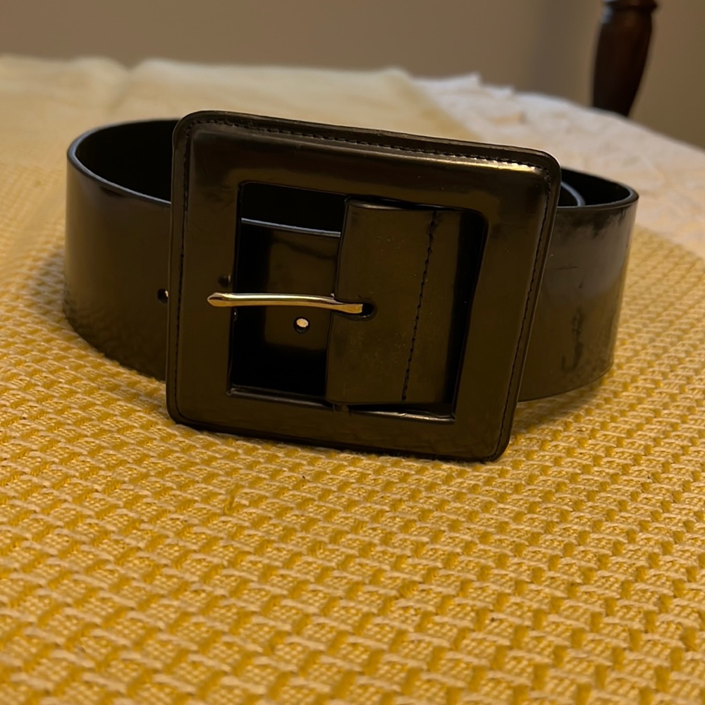 LIKE NEW - Womens Pewter pattern leather belt